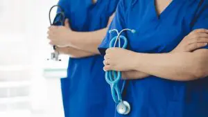 ¿Que especialidades tienen mas ofertas de empleo en sanidad x